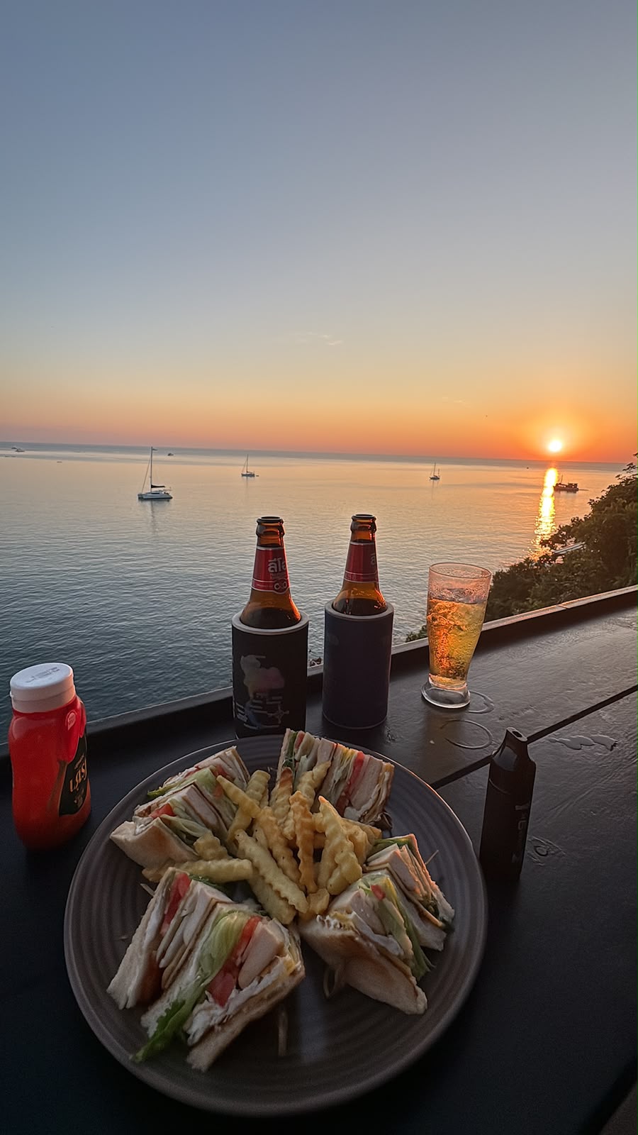 Café à beira-mar em Koh Lipe