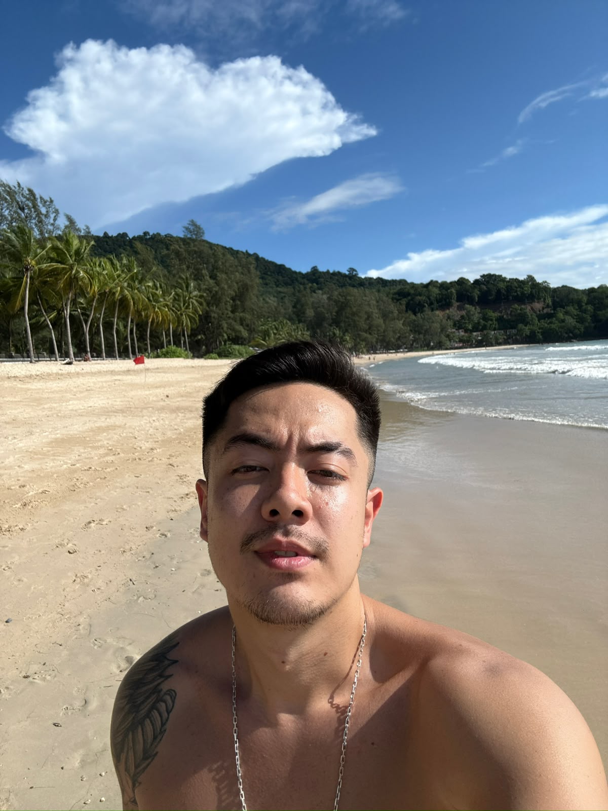 Praia deserta em Phuket